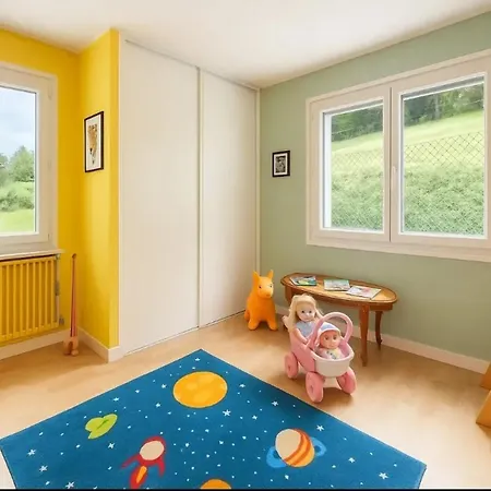Maison Confortable Avec Jardin A