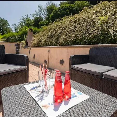 Maison Confortable Avec Jardin A * Ле-Трепор